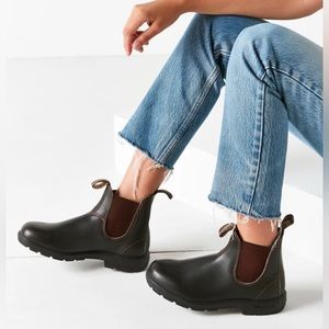 NIB Blundstone 500 Original Chelsea Boot in Stout Size 6.5 US women (3.5 UK)